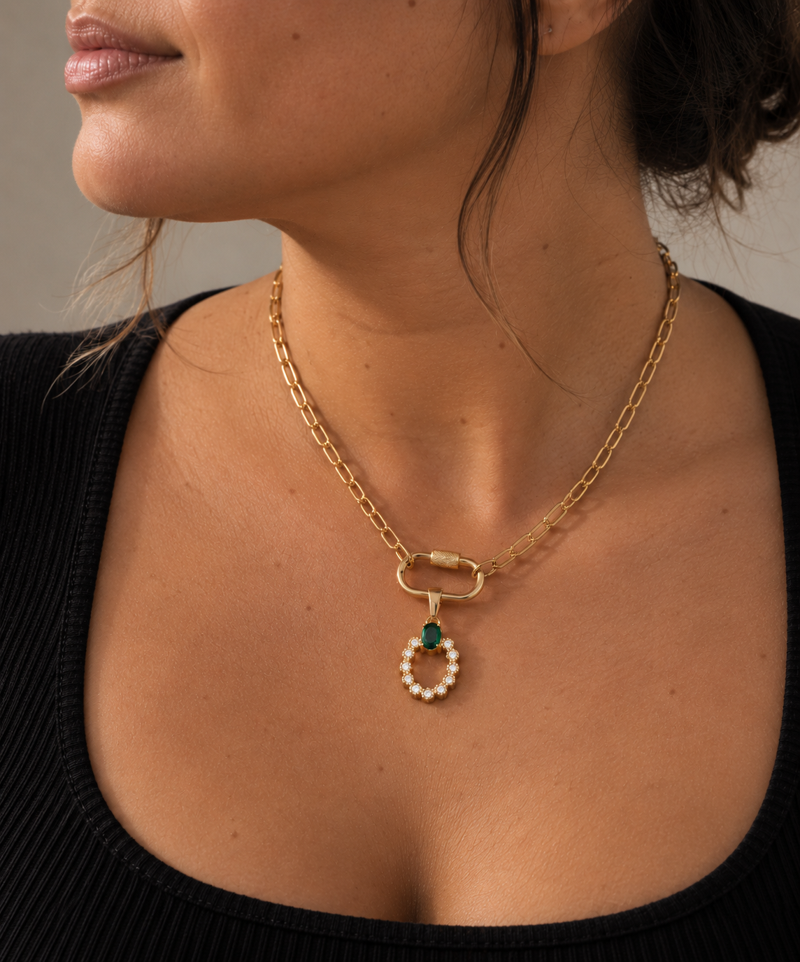 Charm Ovale vert + zircons